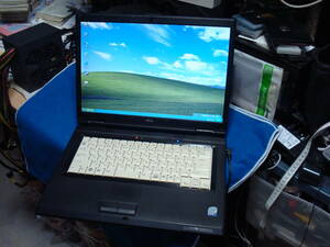 Windows xp Intel Core2 T8100 2.10GHz メモリ4GB HD80GB FUJITSU FMV-A8260 美品 送料無料