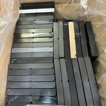 ◆⑪使用済み VHS ビデオテープ 大量まとめ売り 約100本以上 中古 録画済み ケースなし 本体のみ ダビング 上書き 再生未確認 145-19_画像3