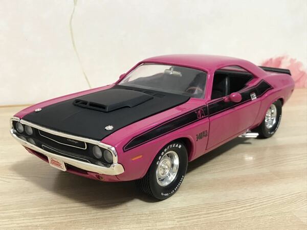 送料無料　1/18 ダッヂ チャレンジャー 1970 ミニカー アーテル ERTL DODGE CHALLENGER T/A 旧車 マッスルカー