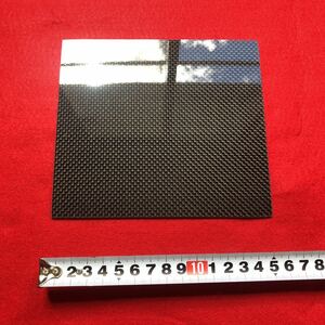 ［ リアルカーボン板 ］3K 平織り 硬質樹脂製 size 140㎜×135㎜ t1.1㎜
