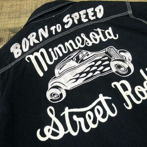 送無 G① 美品 日本製 GROOVERS グルーバーズ チェーンステッチ装飾 BORN TO SPEED HOT ROD ジップ 半袖 ワーク シャツ オイル ガレージ Mの画像5