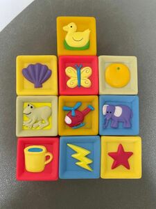 知育玩具 おもちゃ 積み木 モンテッソーリ 創造性 知育 成長 ブロック ハーフバースデー 0歳 1歳 2歳