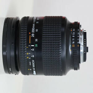 【中古・ジャンク】AF nikkor 28-200mm 13.5-5.6D（後蓋なし）ニコン オートフォーカスズームレンズ　