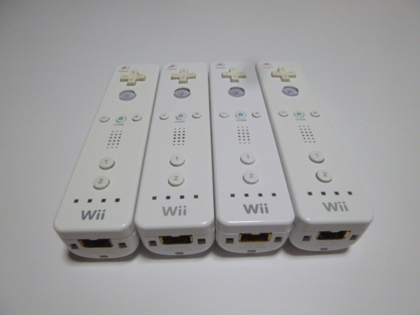 R038《即日発送 送料無料 動作確認済》Wii リモコン　白　4個セット 任天堂 純正 RVL-003　コントローラ　コントローラー　ホワイト