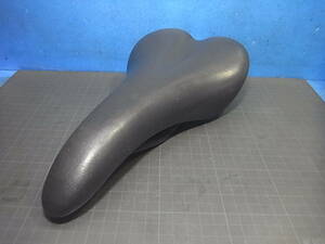 #S1718#VELO made saddle black 