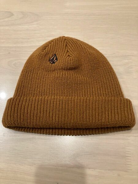 VOLCOM ボルコム D5832202 ビーニー FullStoneBeanie シンプルなニット帽