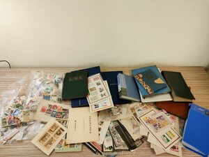 コレクション　中国　台湾　沖縄　世界色々　切手　切手アルバムなど　無選別まとめ　約3.1kg　
