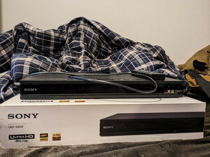 SONY UBP-X800 Ultra HD Blu-rayプレーヤー　中古　箱つき
