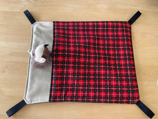 キャナ丸はうす OP9ーLLーテープ付フェレット用ハンモック チェックレッド