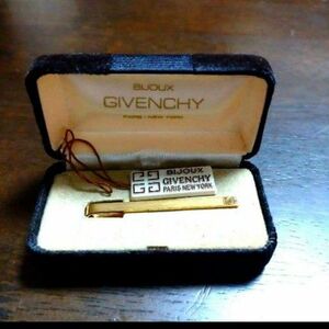 GIVENCHY　 ネクタイピン