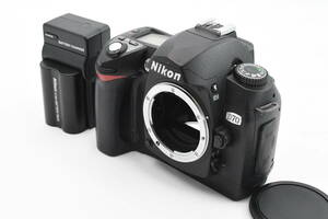 Nikon ニコン Nikon D70 デジタル一眼カメラボディ (t6553)