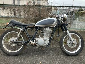 ヤマハ　SR400 1JR部品取り　引き取り限定　書類あり　転倒歴有り　ジャンク　不動車　欠品多数有り　コワースバックステップ付き