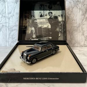 レア　ミニチャンプス 1/43 Mercedes-Benz 220S ブラック　モデルミニカ ー　ディーラー　カラーサンプル　クラッシックカー