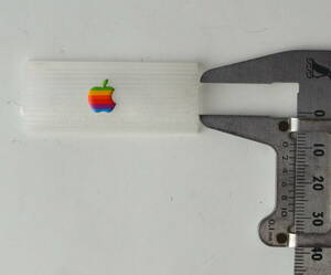 Apple original Old Mac Apple Apple 7 color rainbow color printing aluminium Press solid emblem beautiful 