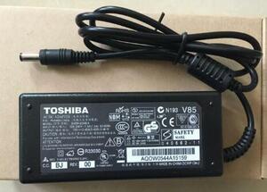 新品　 東芝 TOSHIBA dynabook T451/35DB PT45135DSFB 電源 ACアダプター 19V 3.42A 充電器　ac電源コード付き