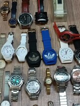 １円-SEIKO/TISSOT/RADO/ORIENT/BBG-SHOCK-PROTREK/CASIO/CITIZEN/FOSSIL/MARC JACOB/SWATCH/DIESELその他腕時計まとめ売り約160個以上_画像6