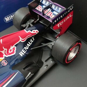 ☆ 海外並行入荷！新品美品！PMA1/18 レッドブル レーシング ルノー RB9 Winner ブラジルGP ＃1 S.ベッテル 2013 limited edition 598pcs☆の画像6