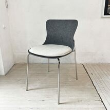 ★ リーンロゼ ligne roset エットリアーノ チェア Ettoriano Chair ダイニングチェア フェルト生地 スチールベース ミニマルデザイン A_画像1