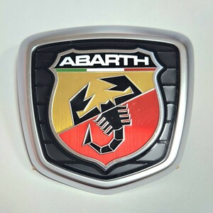 【送料無料】アバルト 純正品 500 595 695 リア エンブレム 新品 サテンシルバー ABARTH 未使用品 正規品 FIAT