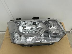 三菱 MITSUBISHI デリカ D5 CV1W CV2W CV4W CV5W 右 ヘッドライト ヘッドランプ ユニット 中古美品