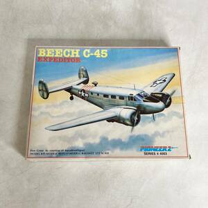 未組立　現状品　プラモデル　BEECH C-45　EXPEDITOR　1/72　SERIES4　4003　イ-6419　PIONEER 2 MODELS　②