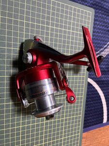 DAIWA ダイワ　FINOVA 4000 カゴ釣り　サビキ　泳がせ　投げ釣り　サーフ　防波堤の釣りに最適　大型番手