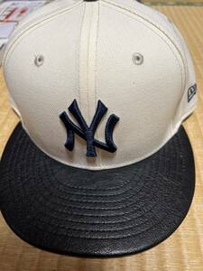 ニューエラー59FIFTY Leather Visor ニューヨーク・ヤンキース　クロームホワイトブラックレザー73/8