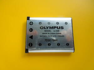 ■Ll-42B . OLYMPUS 純正充電池まだまだ立派に使える中古.1枚 、動品■'。