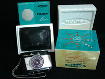 m236749 付属品多数 撮影可 フジカミニ フジカ ミニ フジ fujica mini vintage half frame camera from japan fuji フィルムカメラ ハーフ_画像2