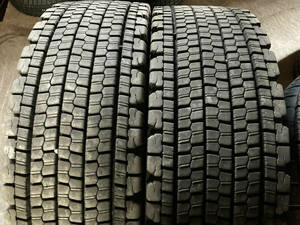 245/70R19.5 2本 BS W900 トラックタイヤ冬 中古 増トン低床ユニック 大型トラック 手渡し可 札幌市白石区 KLT19TFI