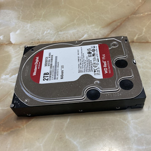 【5100円即決！送料無料】Western Digital ウエスタンデジタル WD Red 3.5インチ内蔵型ハードディスク 2TB WD20EFZX 動作確認済 中古品