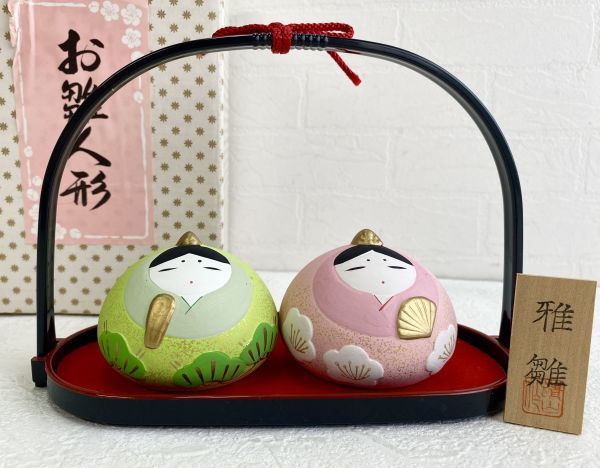 Unused Hina doll, Warabe Hina (with elegant basket), round ceramic doll, approx. 6cm in diameter/5cm in height, light green and pink, with nameplate, Peach Festival, compact, Hina doll, stored in box, season, Annual Events, Doll's Festival, Hina Dolls