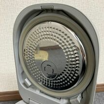 ☆通電OK！Panasonic パナソニック IHジャー炊飯器 SR-HB101 2011年製 5.5合炊き シルバー 家電 アンティーク コレクション 保管品_画像4