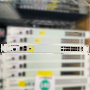 ●91【通電OK】Fortinet FortiGate 200D ファイアウォール FW セキュア SD-WAN SOCプロセッサ フォーティネット フォーティゲート