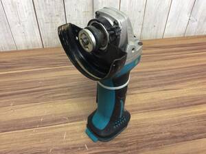 【RH-7946】中古品 makita マキタ 14.4v 100mm 充電式ディスクグラインダ GA400D 本体のみ