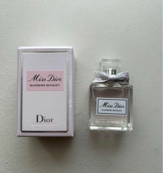 ミスディオール　Dior ブルーミングブーケ　香水5ml