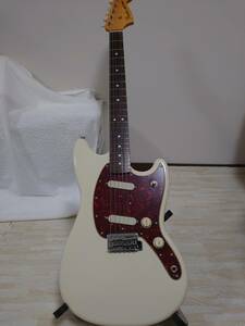 CHAR MUSTANG Rosewood Fingerboard Olympic White