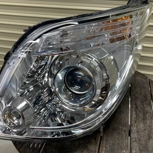 中古美品 スズキ 純正 MK21S パレット 純正HID ヘッドライト 左 左側 助手席側 KOITO 100-59175の画像1