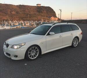 BMW　 E61 後期530iツーリング Mスポーツ　パノラマルーフ　車検付き