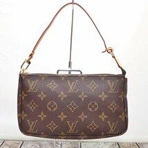 【 極上美品 】 ルイヴィトン ポシェット・アクセソワール M51980 モノグラム ポーチ LOUIS VUITTON 1円スタート_画像2