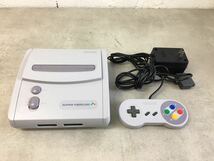 m0211-26★Nintendo スーパーファミコン 本体SHVC-101　コントローラー SNS-102とアダプターHVC-002付き_画像1