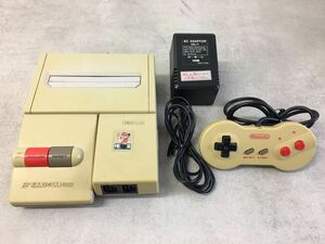 m0128-27★Nintendo ファミリーコンピュータ 本体HVC-101 コントローラーHVC-102・アダプターHA-7付き　