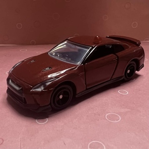 ●トミカ23-10 日産GTR 　(R35型)覆面パトカー　赤メタ 覆面パトカーセット　ギフトバラシ品【値下げ交渉大歓迎】越南製　あぶない刑事④