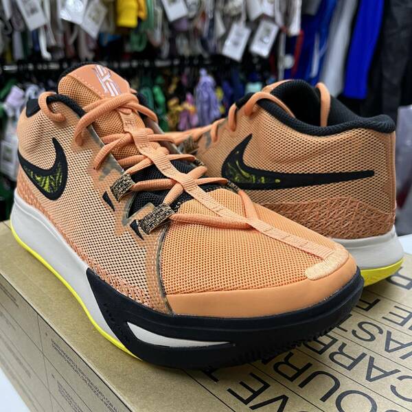 【送料無料】25.5センチ / NIKE KYRIE FLYTRAP VI EP ナイキ カイリー フライトラップ6 EP オレンジトランス /US 7.5