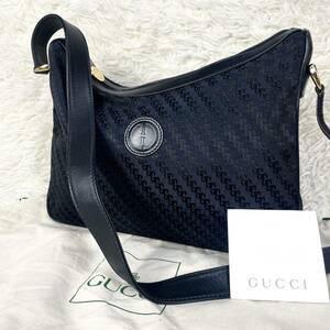 GUCCI グッチ　ショルダーバッグ　ネイビー　紺色　斜め掛け　ワンショルダー　