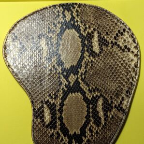 ダイヤモンドパイソン 錦蛇本革 マウスパッド