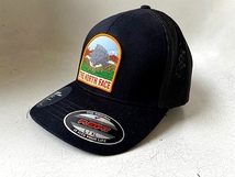 新品 USA限定 本物 The North Face ノースフェイス FLEXFIT トラッカーハット メッシュキャップ 帽子 Unisex ブラック L/XL_画像2