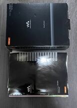 【Xmini】新品★WALKMAN★Sony Ericsson★極小携帯★箱付き★充電器なし★携帯電話★ウォークマン★ウォークマン携帯★ジム通い★ジム_画像3