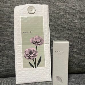 アクニー　AKN/R 薬用ヘアスカルプセラム　医薬部外品