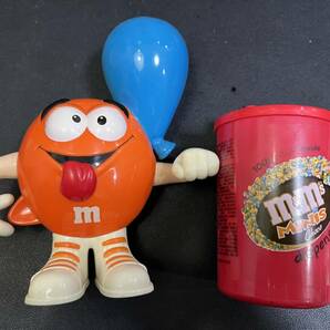 何これ？ 腕動く 入れ物 置物 キャラクター M＆Mｓ オレンジ ディスペンサー ディスプレイ フィギュア エムアンドエムの画像3